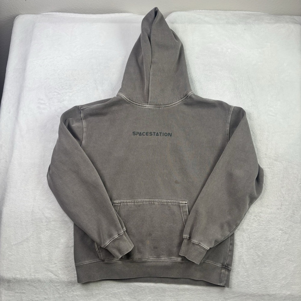 Spacestation Gaming Pullover Fleece Long Sleeve Hoodie Men's Medium